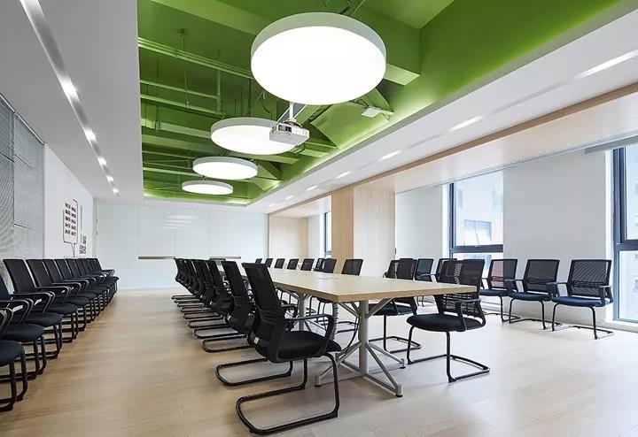 您對實木(mu)辦公(gong)傢(jia)具了(le)解(jie)多(duo)少 