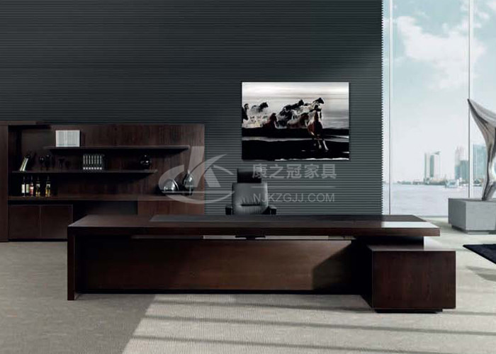 這(zhe)麼(me)做辦公(gong)傢(jia)具再(zai)也(ye)不擔(dān)心髮(fa)潮(chao)現(xiàn)(xian)象(xiang)