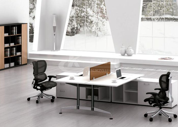 未來(lái)(lai)社會(huì)辦公傢(jia)具(ju)的髮(fa)展前(qian)景(jing)如(ru)何(he)