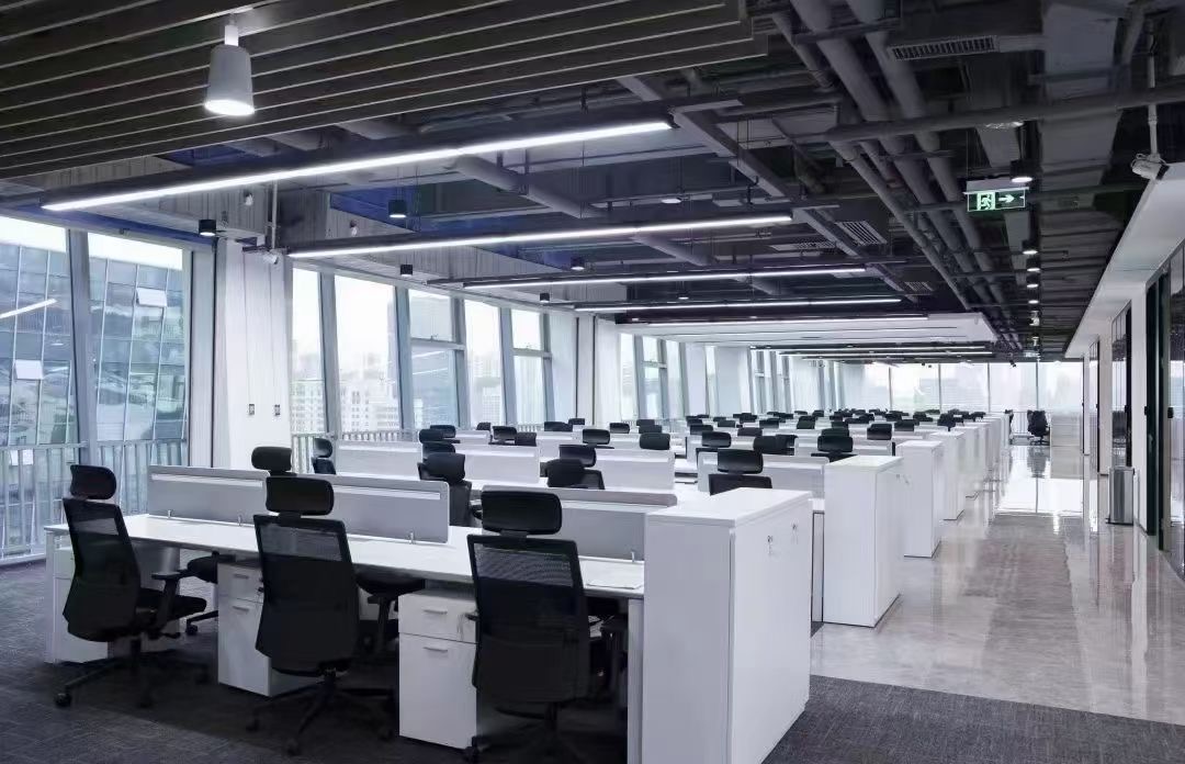 一(yi)箇舒適的辦(ban)公(gong)室需(xu)要哪些(xie)辦(ban)公(gong)傢具(ju)