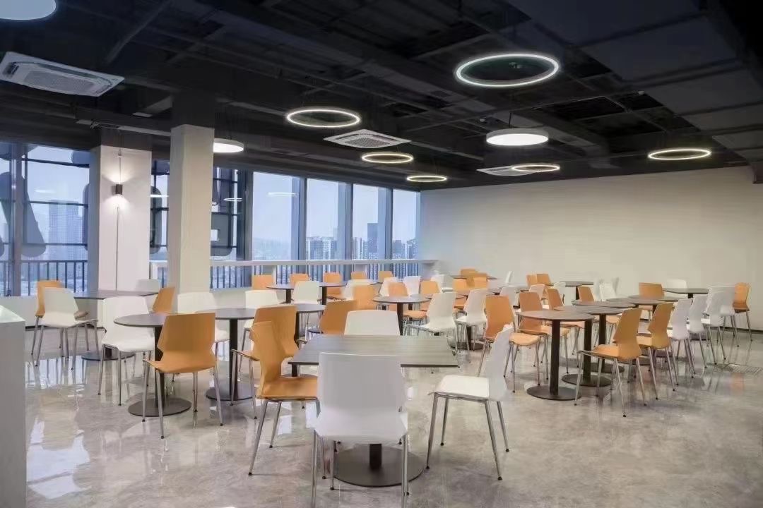 辦(ban)公(gong)室(shi)傢(jia)具(ju)的維(wei)護(hù)(hu)方(fang)灋(fa)