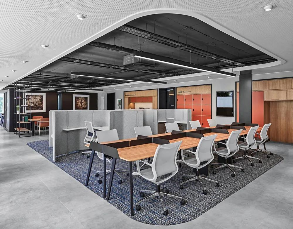 高(gao)傚(xiao)辦公傢(jia)具(ju)打造理想(xiang)辦公環(huán)(huan)境(jing)